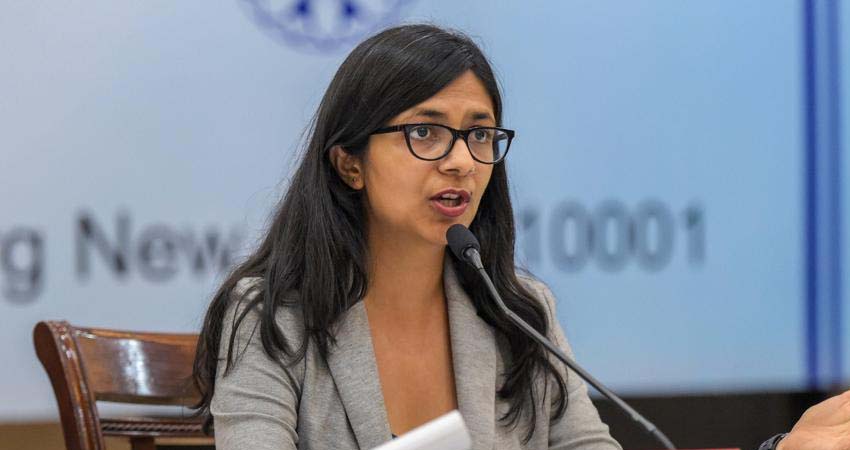 अलीगढ़ मर्डर केस: स्वाति मालीवाल ने पीएम को लिखा खत, आरोपियों के लिए मांगी ‘फांसी’ अलीगढ़ मर्डर केस: स्वाति मालीवाल ने पीएम को लिखा खत, आरोपियों के लिए मांगी ‘फांसी’